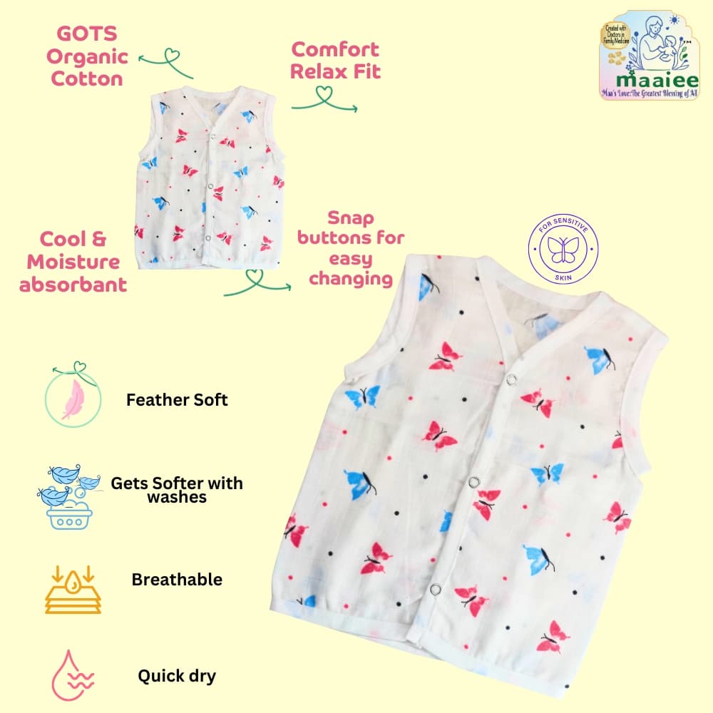 Maaiee newborn jabla in green forest print with soft organic cotton texture